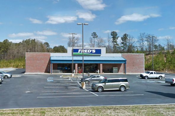 2001 Billy Tucker Cir, Hogansville, GA 30230